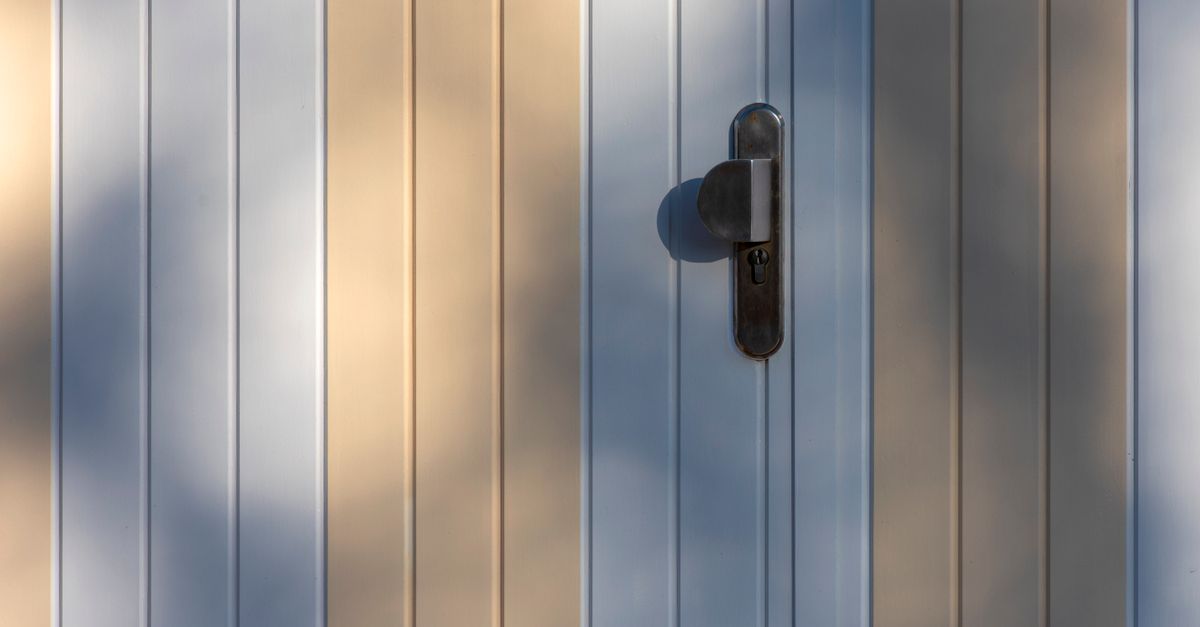 door security hardware — Expert Locksmith Pros
