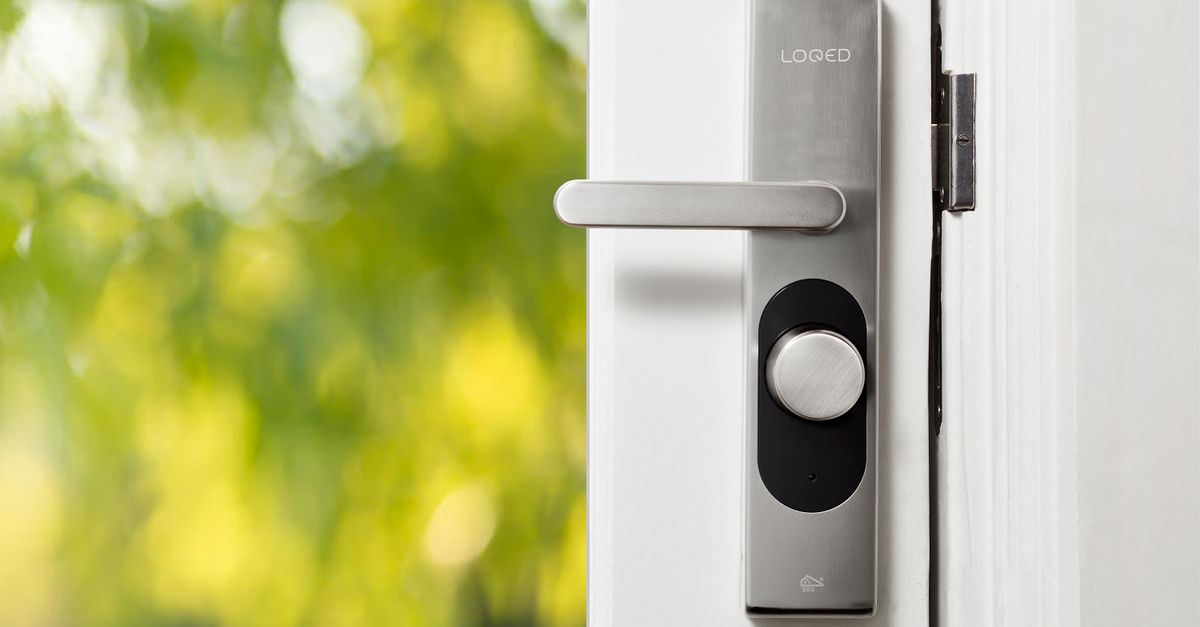 door security hardware — Expert Locksmith Pros
